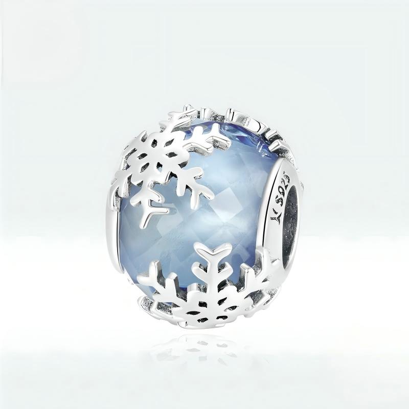 “Crystal Flurry” S925 Sterling Silver Snowflake Glass Charm Bead