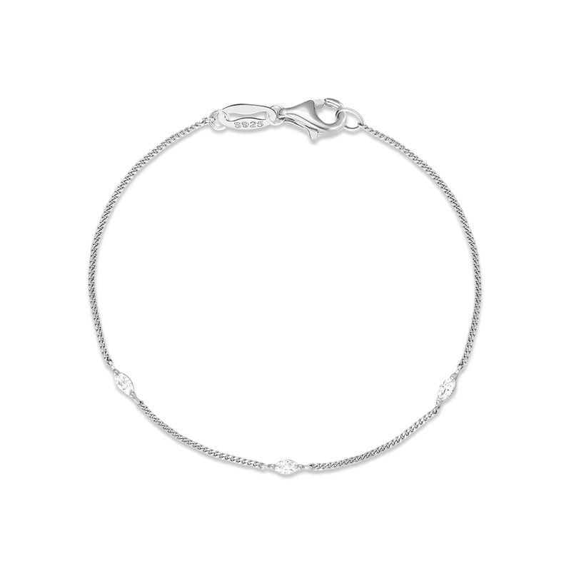 “Heartline Eclat” S925 Sterling Silver Zircon Heart Bracelet