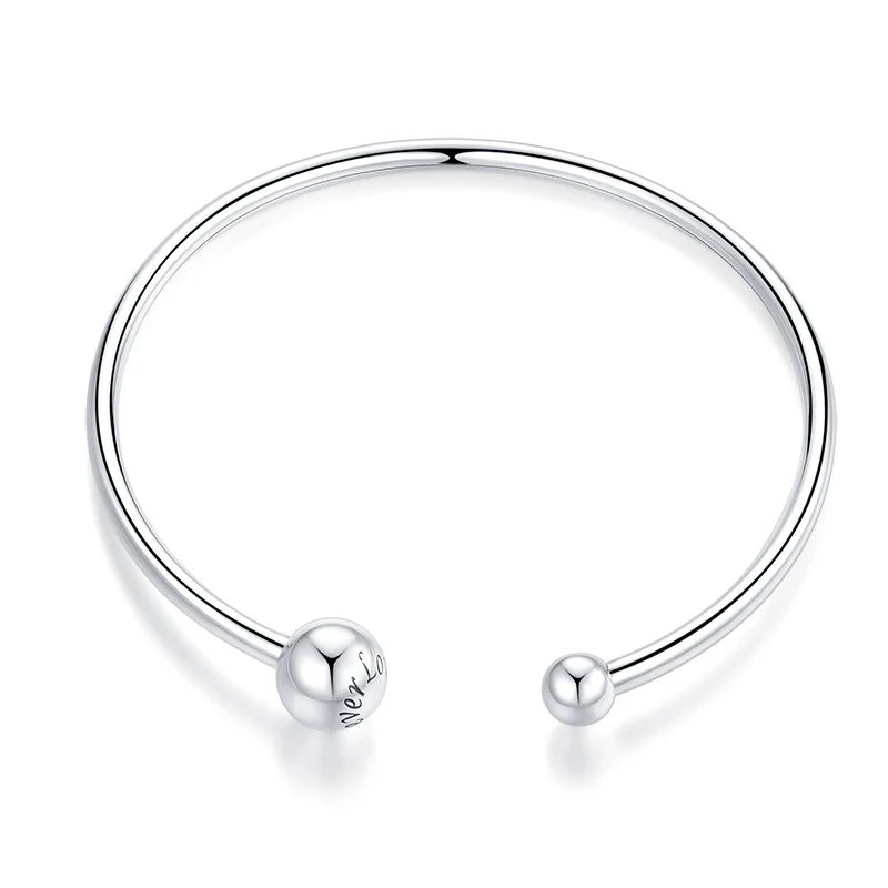 “Holiday Friends” S925 Sterling Silver Christmas Charm Bead