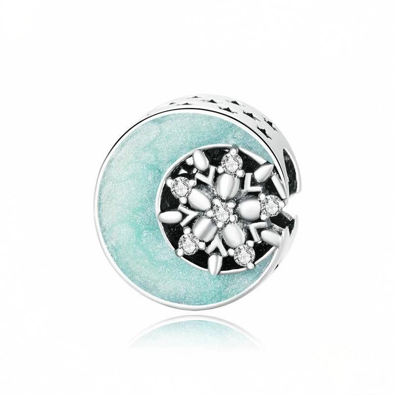 “Frostflake Collection” S925 Sterling Silver Snowflake Charm Beads