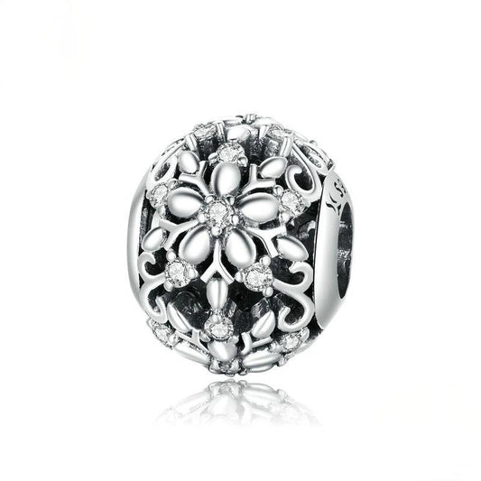 “Snowflake Lace” S925 Sterling Silver Openwork Snowflake Charm Bead