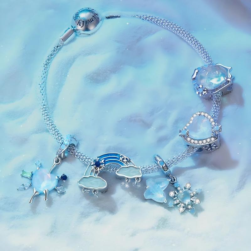 “Moonlit Frost” S925 Sterling Silver Snowflake Moonstone Charm Bead
