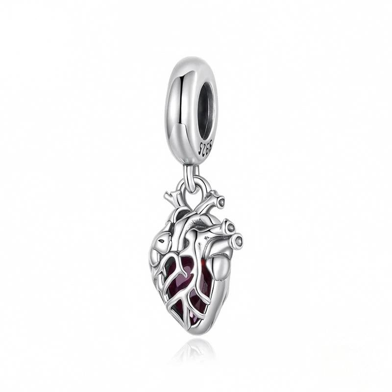 “Heartbeat Noir” S925 Sterling Silver Gothic Heart Bead