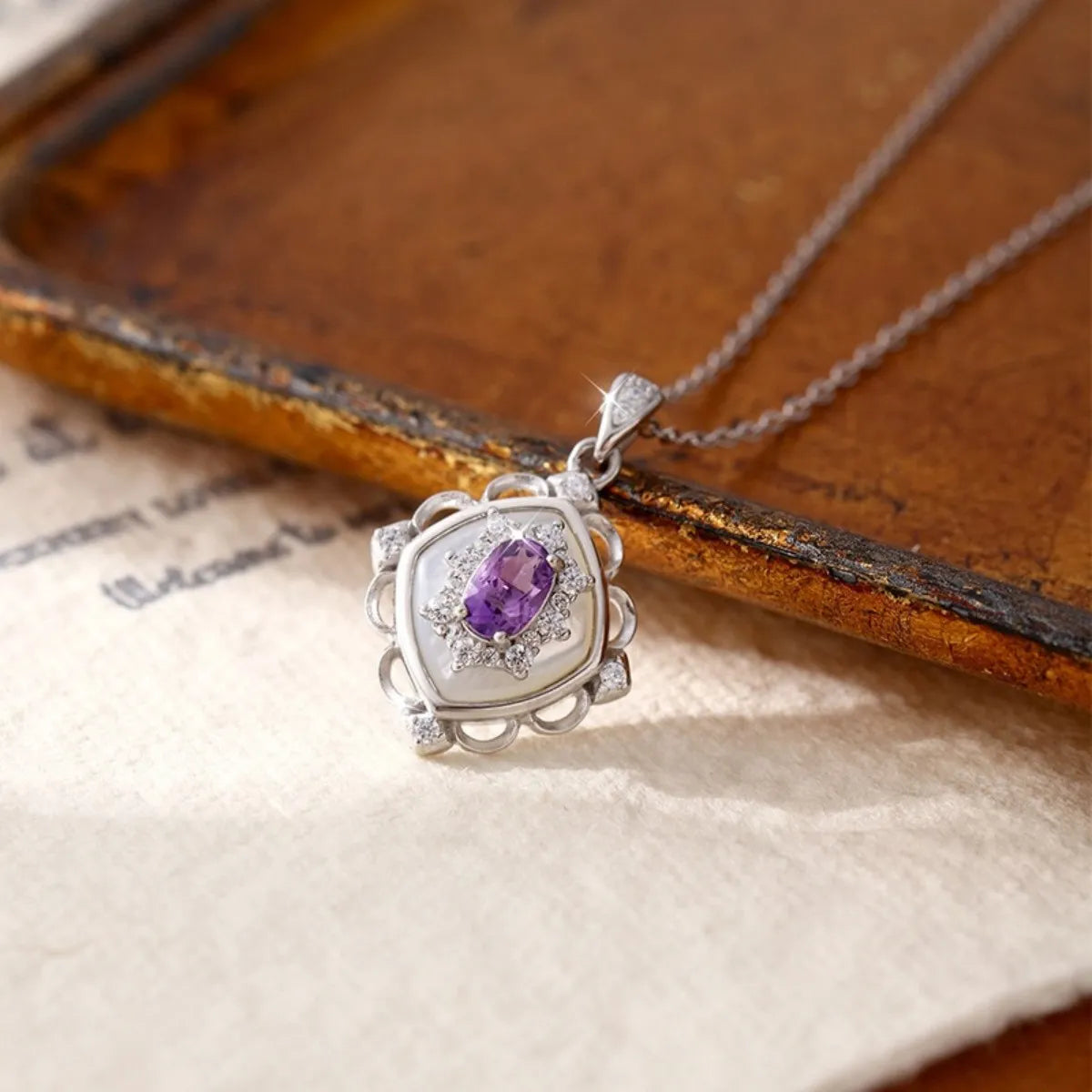 925 Sterling Silver Crystal & Mother-of-Pearl Necklace Elegant Retro Pendant