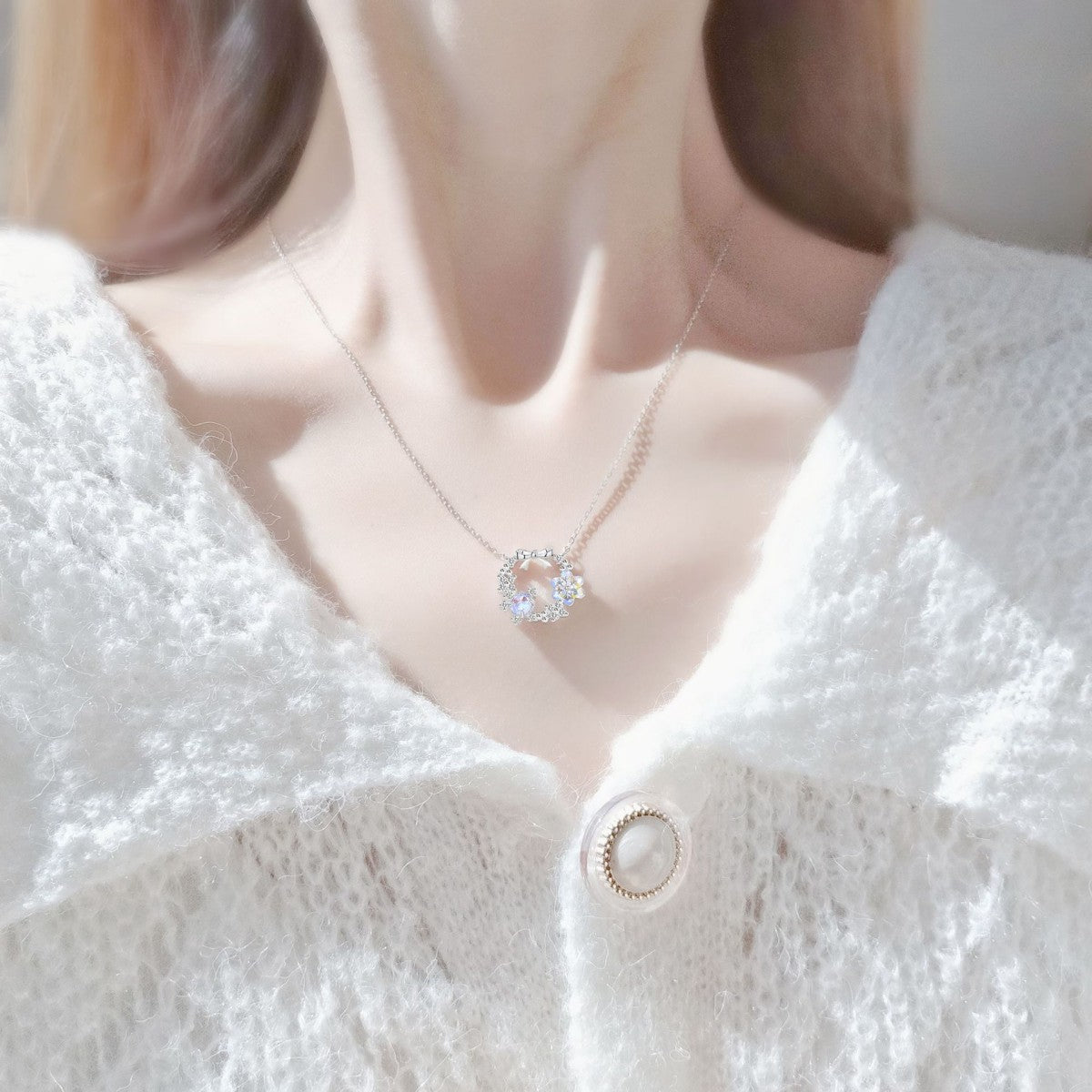 925 Sterling Silver Snowflake Pendant Necklace Winter Jewelry