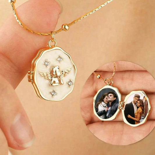 18K Gold Plated Photo Locket Necklace Customizable Vintage Pendant