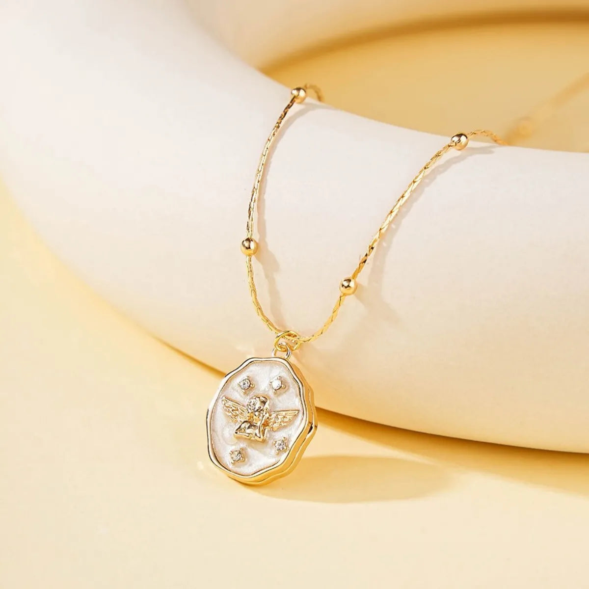18K Gold Plated Photo Locket Necklace Customizable Vintage Pendant