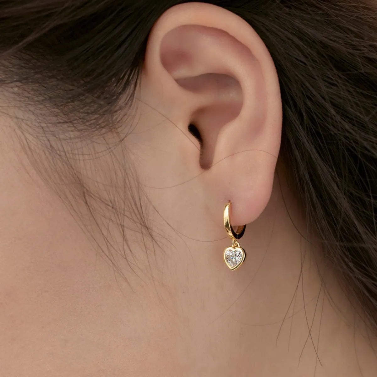 S925 Silver Radiant Love Heart Zircon Earrings – Elegant & Sparkling