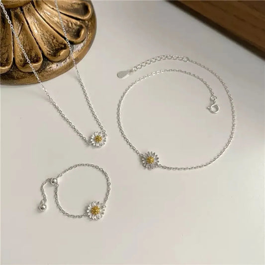 S925 Daisy Delight Jewelry Set – Necklace, Bracelet & Adjustable Ring