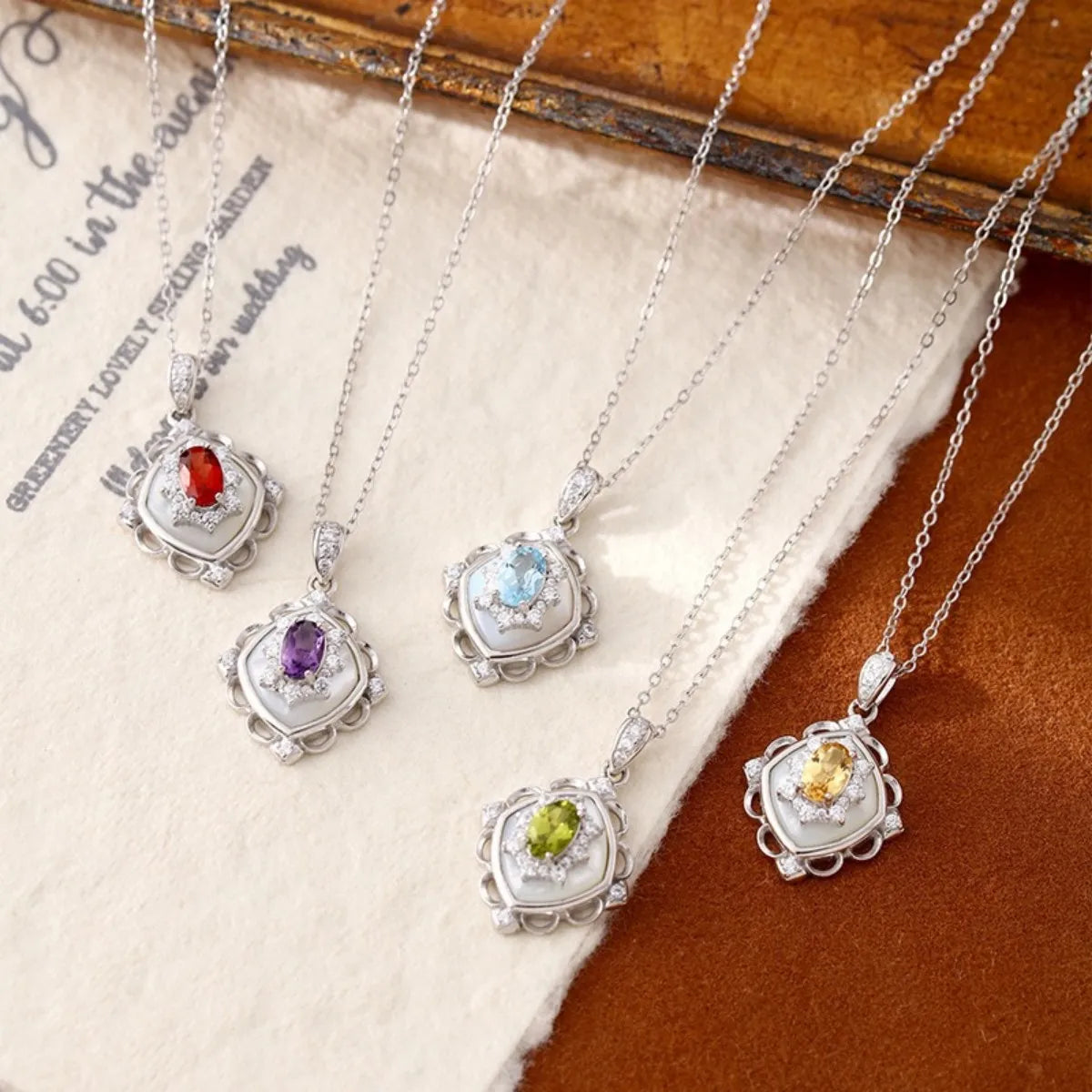 S925 Sterling Silver Retro Crystal Necklace Mother of Pearl 45 cm