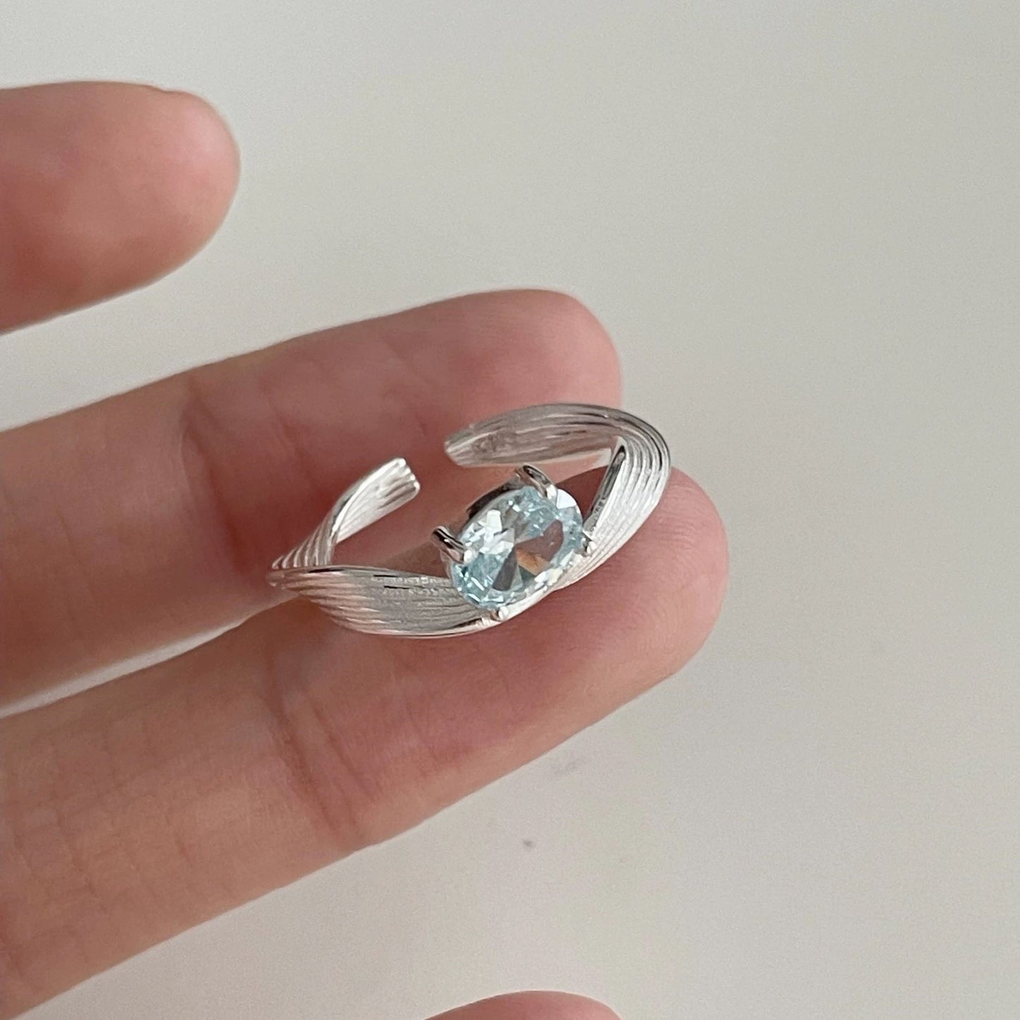 S925 Sterling Silver Mercury Wave Ring with Sea Blue Gems