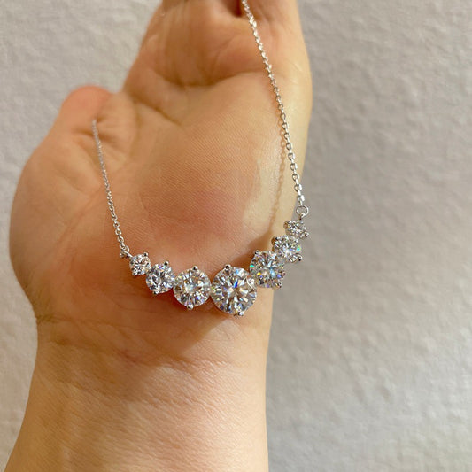 S925 Sterling Silver 1 Carat Moissanite Smile Pendant Necklace