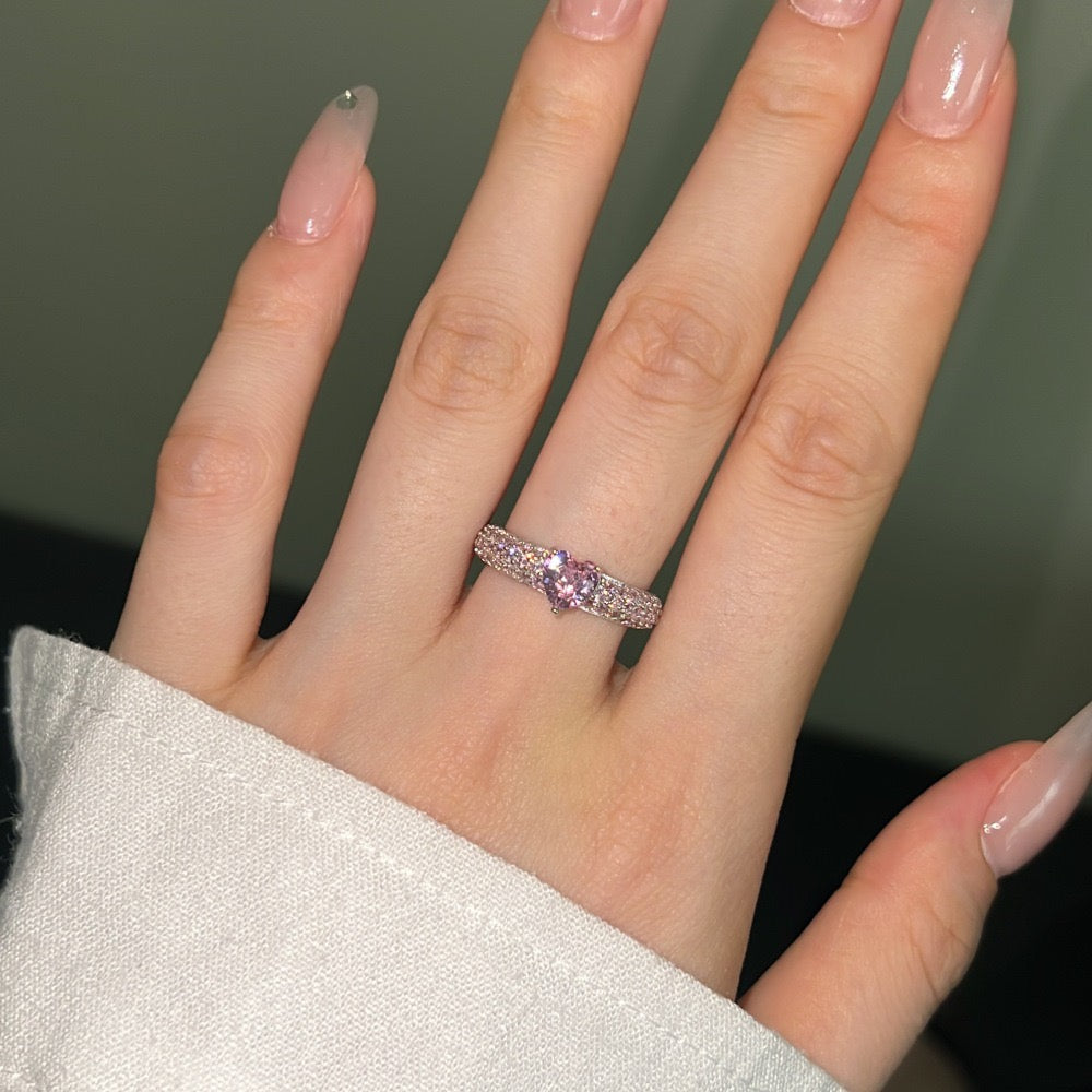 925 Sterling Silver Pink Pavé Heart Ring – Rosy Glimmer