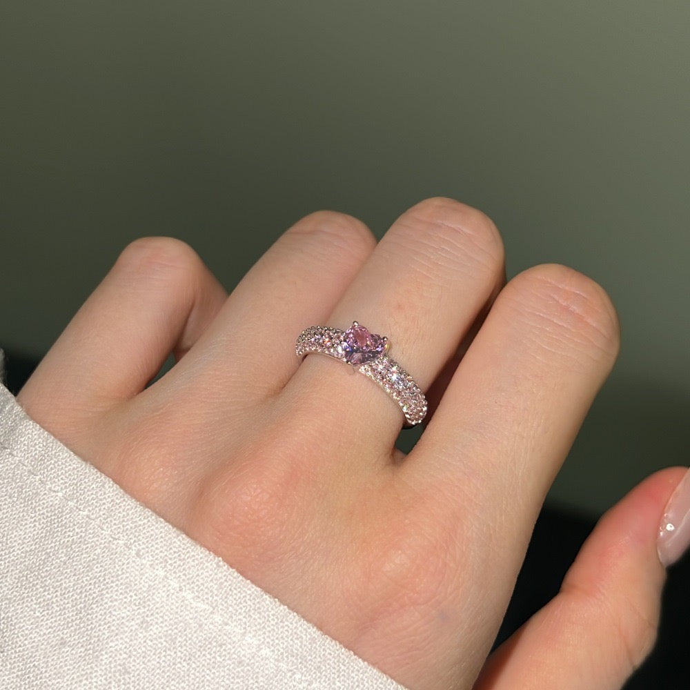 925 Sterling Silver Pink Pavé Heart Ring – Rosy Glimmer