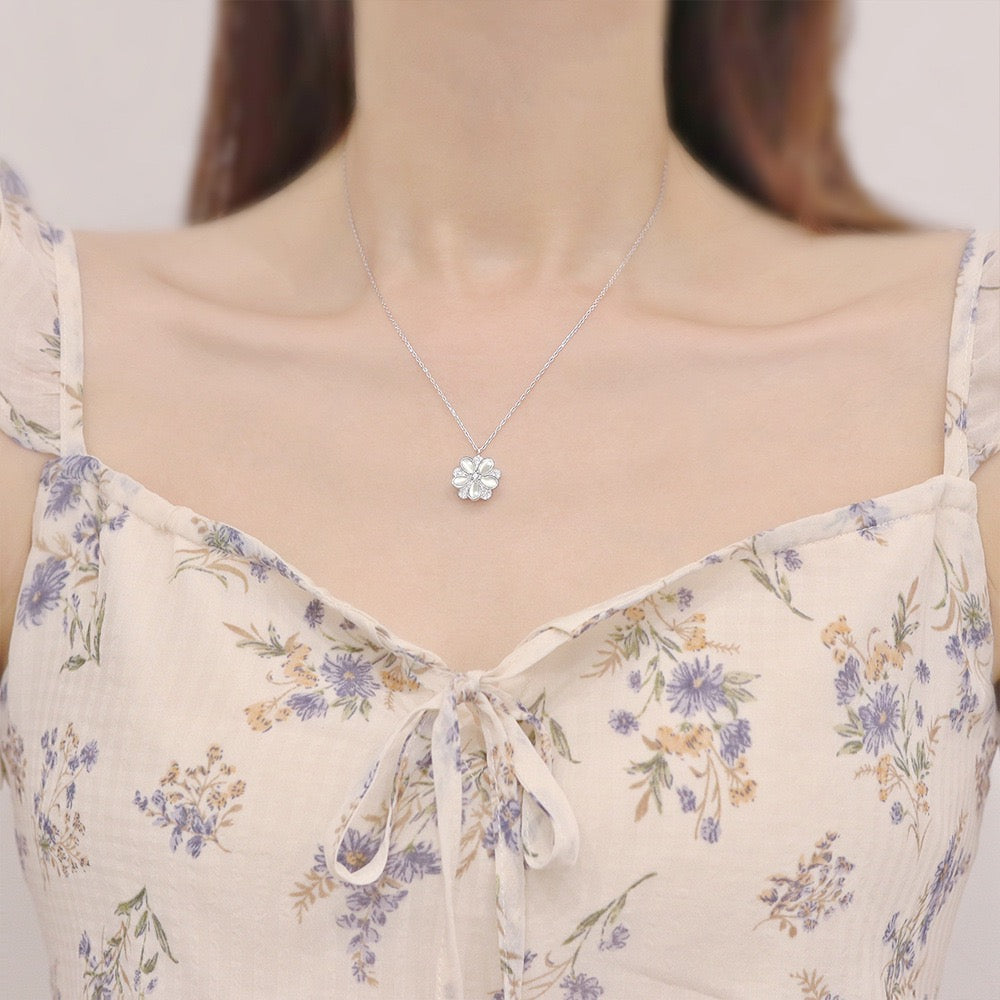 925 Sterling Silver Rotating Flower Necklace – Luna Bloom Spin
