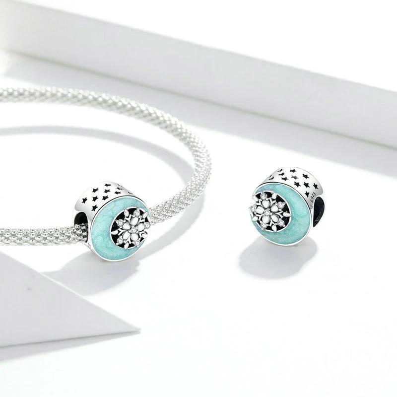 “Moonlit Frost” S925 Sterling Silver Moon & Snowflake Charm Bead