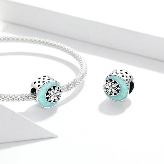 “Moonlit Frost” S925 Sterling Silver Moon & Snowflake Charm Bead