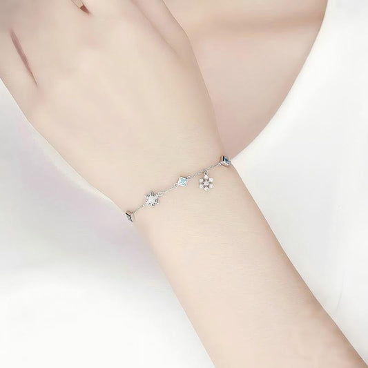 “Frosted Snowflake” S925 Sterling Silver Snowflake Bracelet