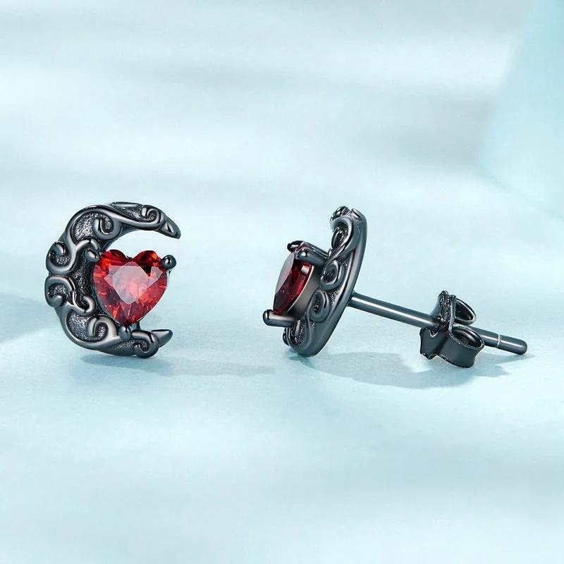 “Moonlit Heart” S925 Sterling Silver Black Gold-Tone Zircon Heart Stud Earrings