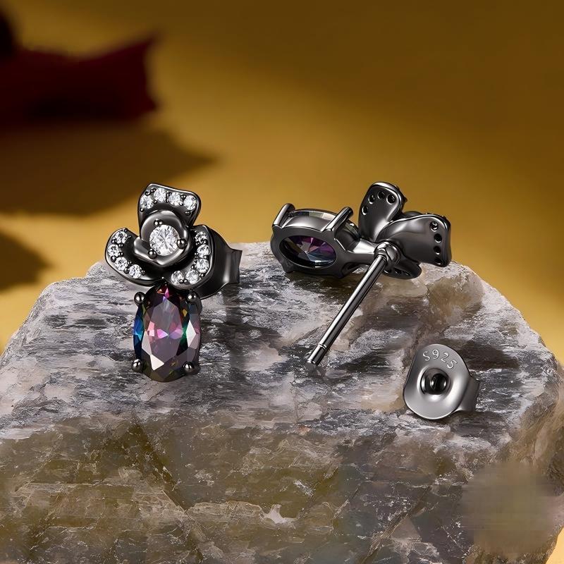 “Midnight Rose” S925 Sterling Silver Black Gold Plated Gothic Rose Stud Earrings