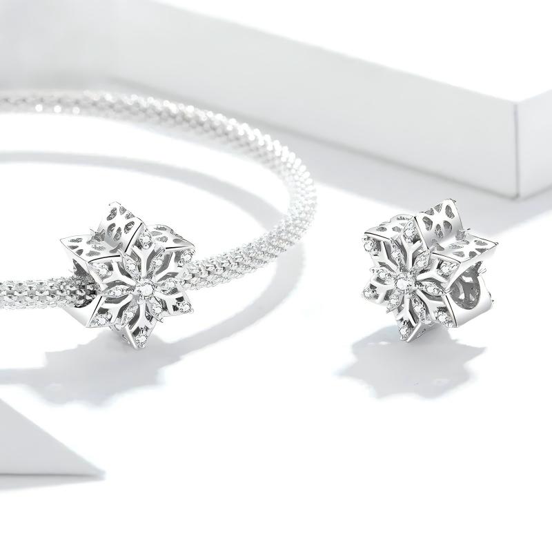 “Winter Sparkle” S925 Sterling Silver Snowflake Loose Charm Bead