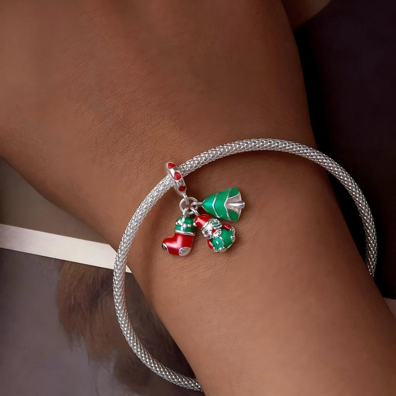 “Santa's Gift” S925 Sterling Silver Glow-in-the-Dark Christmas Stocking Charm Bead