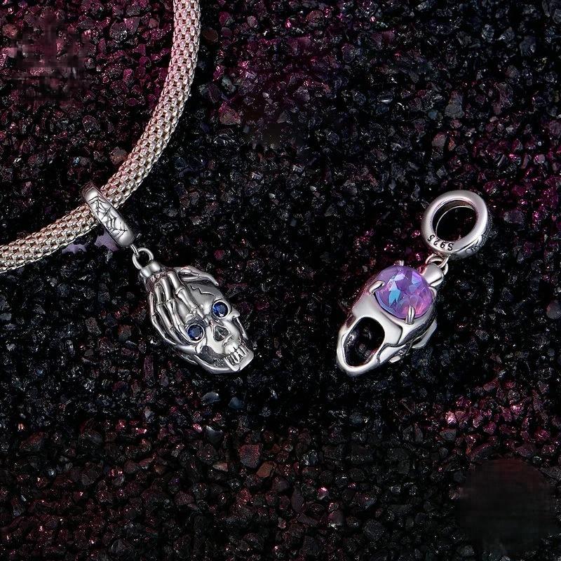 “Skull Noir” S925 Sterling Silver Halloween Pendant Bead
