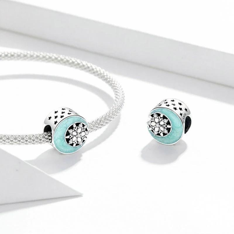 “Frostflake Collection” S925 Sterling Silver Snowflake Charm Beads