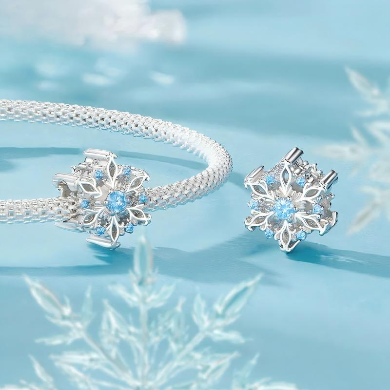 “Winter Romance” S925 Sterling Silver Snowflake Spacer Charm Bead