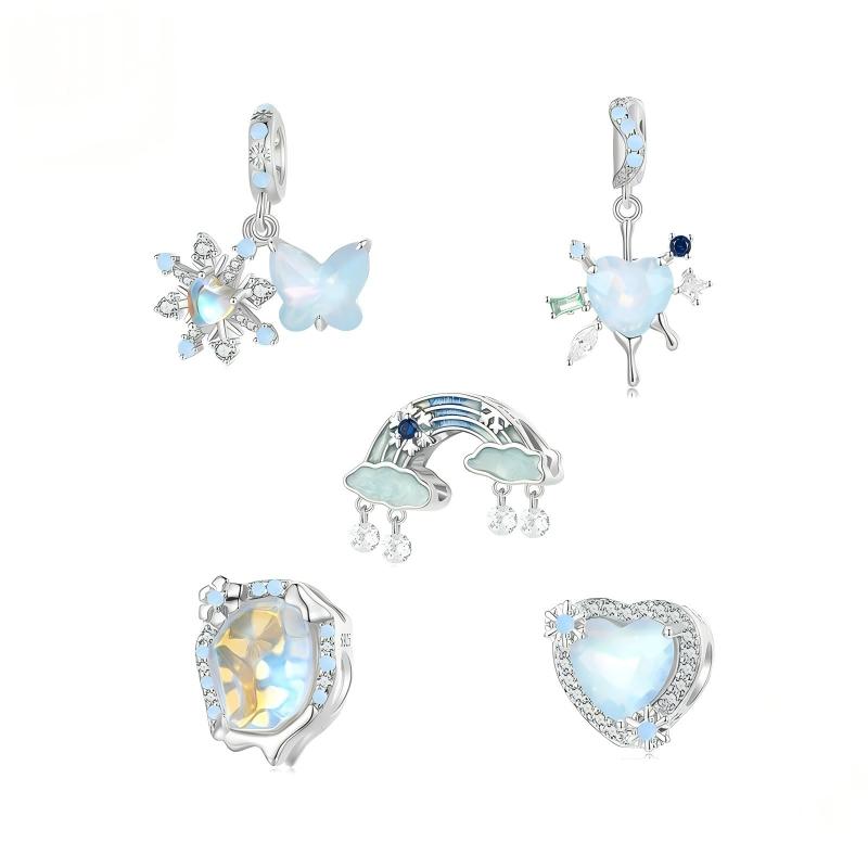“Moonlit Frost” S925 Sterling Silver Snowflake Moonstone Charm Bead