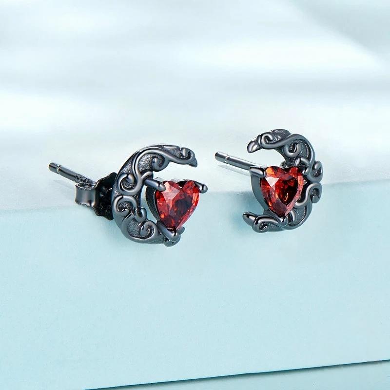 “Moonlit Heart” S925 Sterling Silver Black Gold-Tone Zircon Heart Stud Earrings