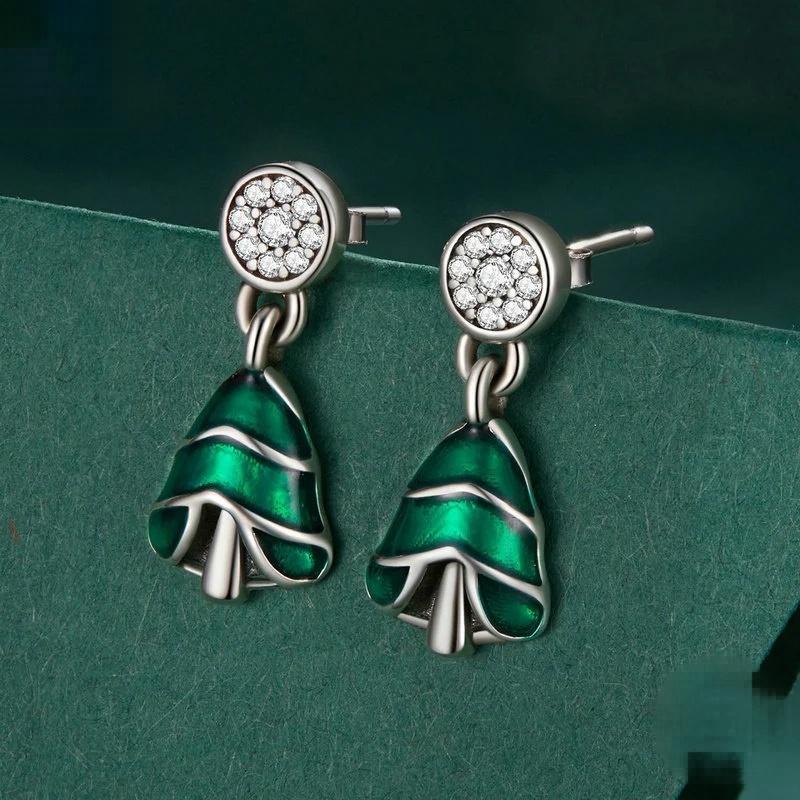 “Christmas Tree Glow” S925 Sterling Silver Christmas Tree Stud Earrings
