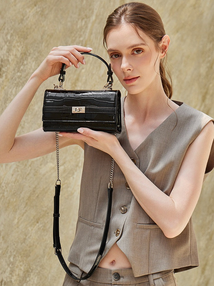 Women's Glossy Croc Cowhide Twist-Lock Envelope Bag