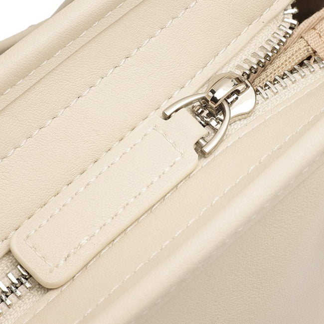 Women's Vegetable-Tanned Cowhide Mini Tote with Heart Charm