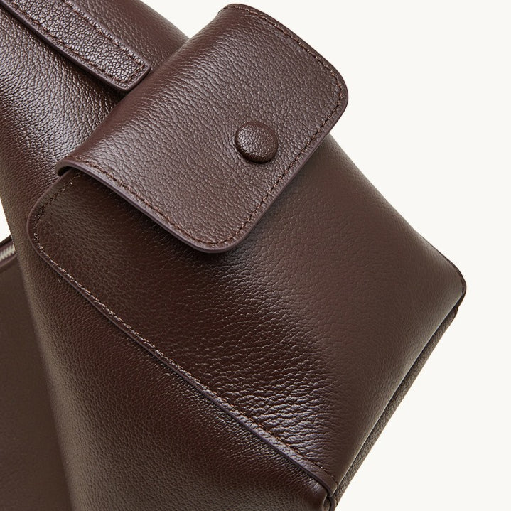 Women's Full-Grain Vegetable-Tanned Leather Tote Bag with Side Pockets