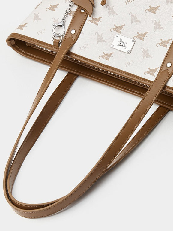 Women's Flying Elephant Printed Tote Bag with Detachable Charm