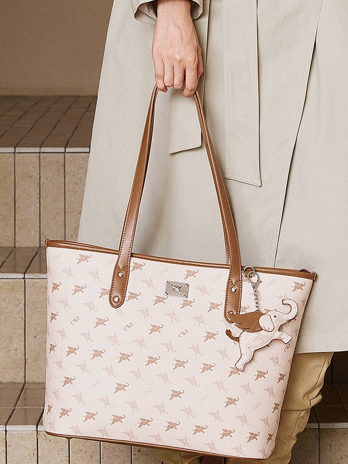 Women's Flying Elephant Printed Tote Bag with Detachable Charm