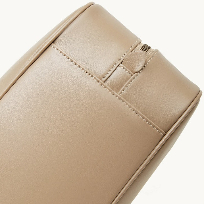 Women's Smooth Full-Grain Cowhide Boxy Work Bag