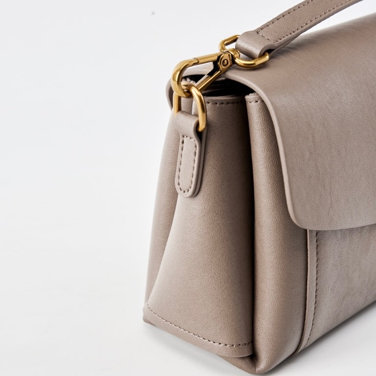 Women's Genuine Leather Commuter Tote Bag with Zipper Divider