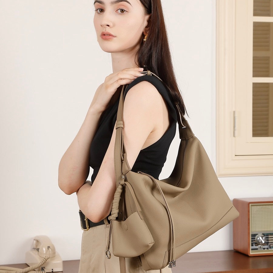 Women's Genuine Leather Large Capacity Commuter Tote Bag