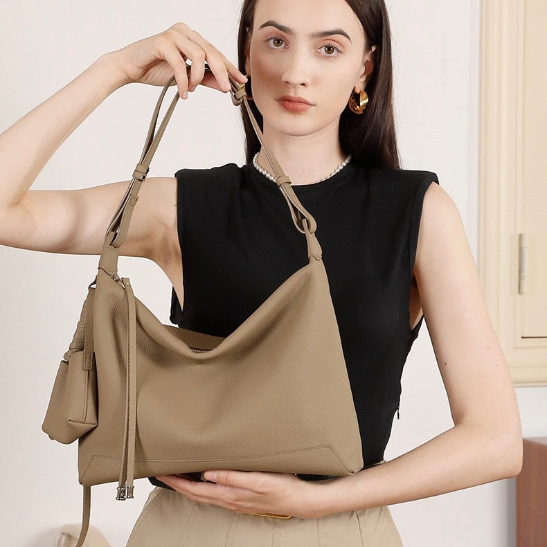 Women's Genuine Leather Large Capacity Commuter Tote Bag