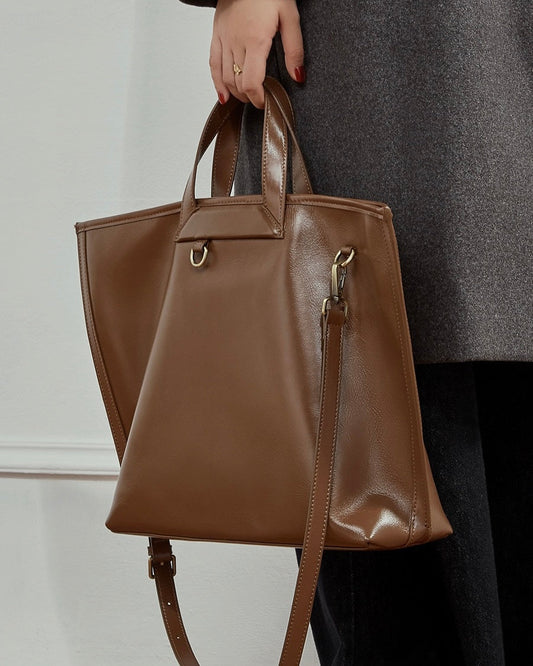 Women's Full-Grain Cowhide Tote with Polished Metal Hardware