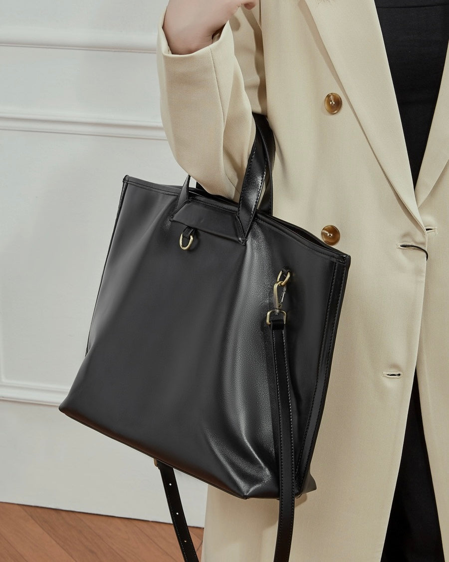 Women's Full-Grain Cowhide Tote with Polished Metal Hardware