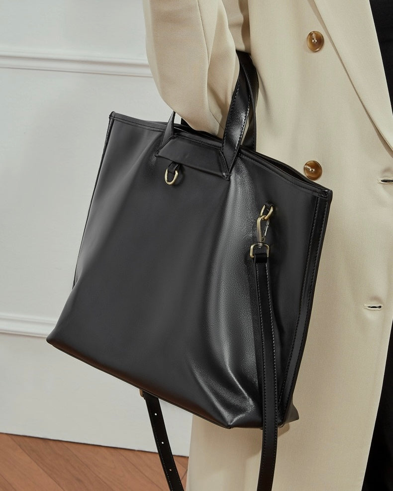 Women's Full-Grain Cowhide Tote with Polished Metal Hardware
