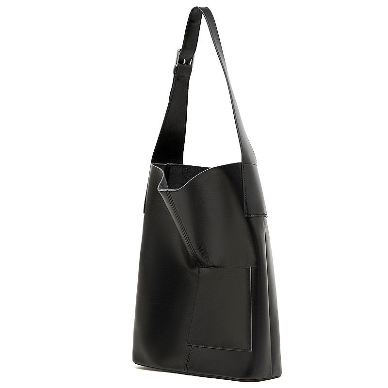 Leather Hobo Bag ¨C Minimalist Silhouette with Signature Pocket Detail