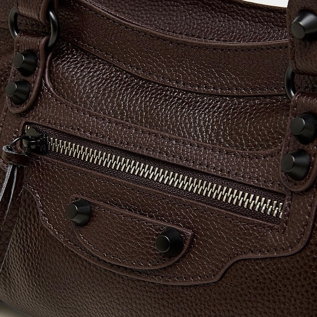 Women's Genuine Leather Rivet Detail Slouchy Shoulder Bag