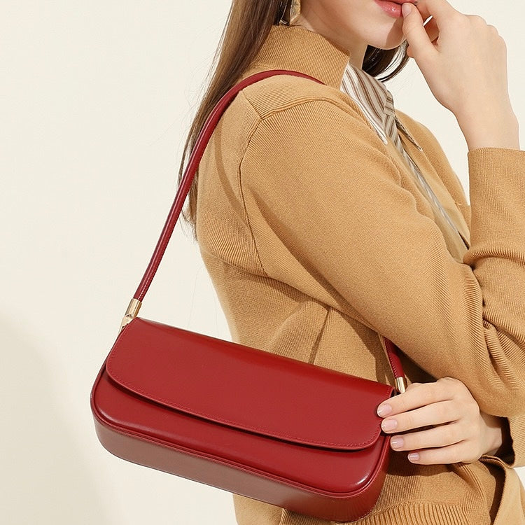 Women's Genuine Leather Minimalist Saddle Tote Bag