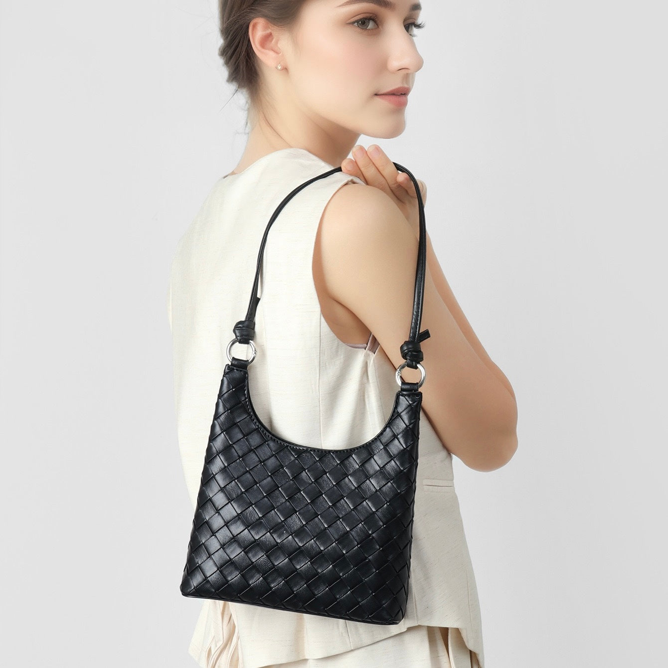 Women's Genuine Leather Woven Underarm Shoulder Bag