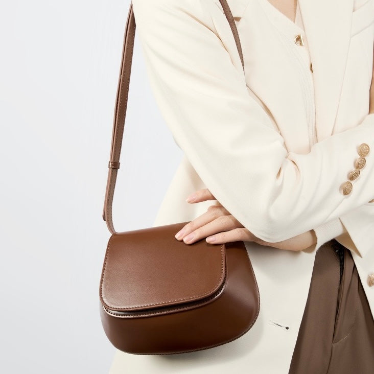 Women's Genuine Leather Saddle Crossbody Bag with Magnetic Closure