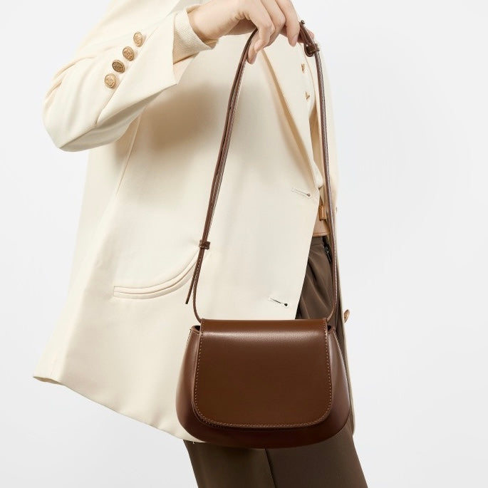 Women's Genuine Leather Saddle Crossbody Bag with Magnetic Closure